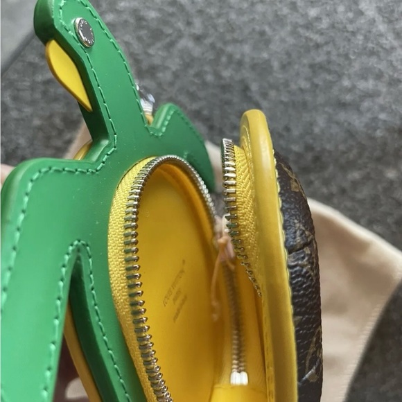 Limited edition Pharrell for Louis Vuitton SS24 Turtle Charm - Picture 5 of 6